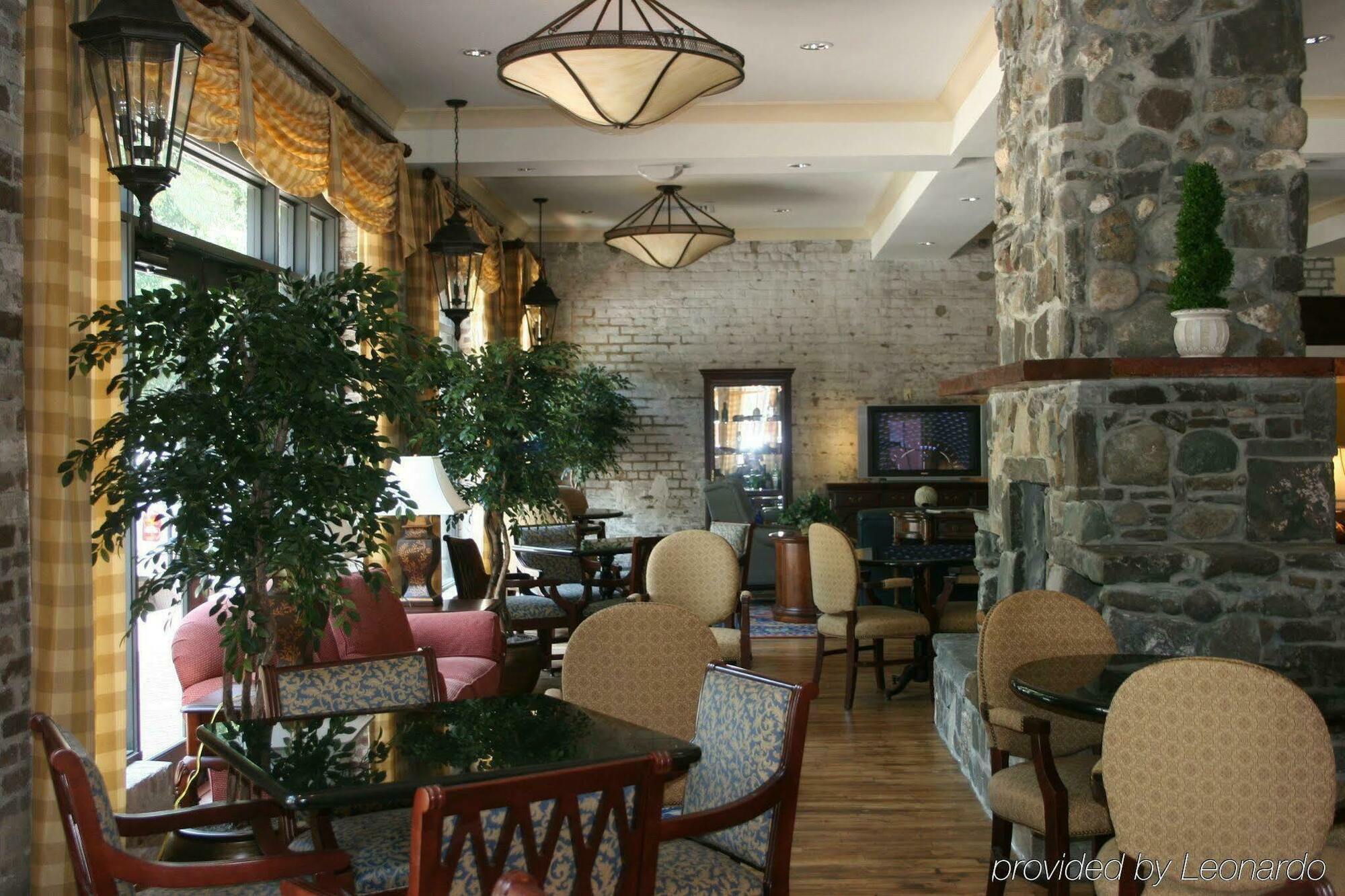 Staybridge Suites Savannah Historic District By Ihg Exterior foto